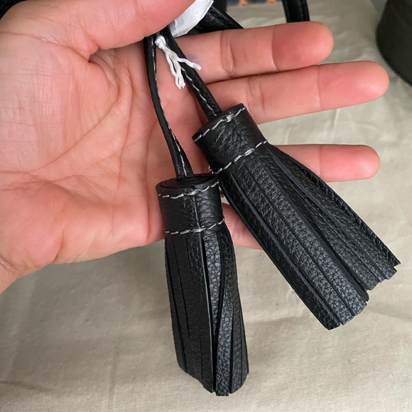 New✨ authentic tory burch thea large tote bag in black - Picture 14 of 16